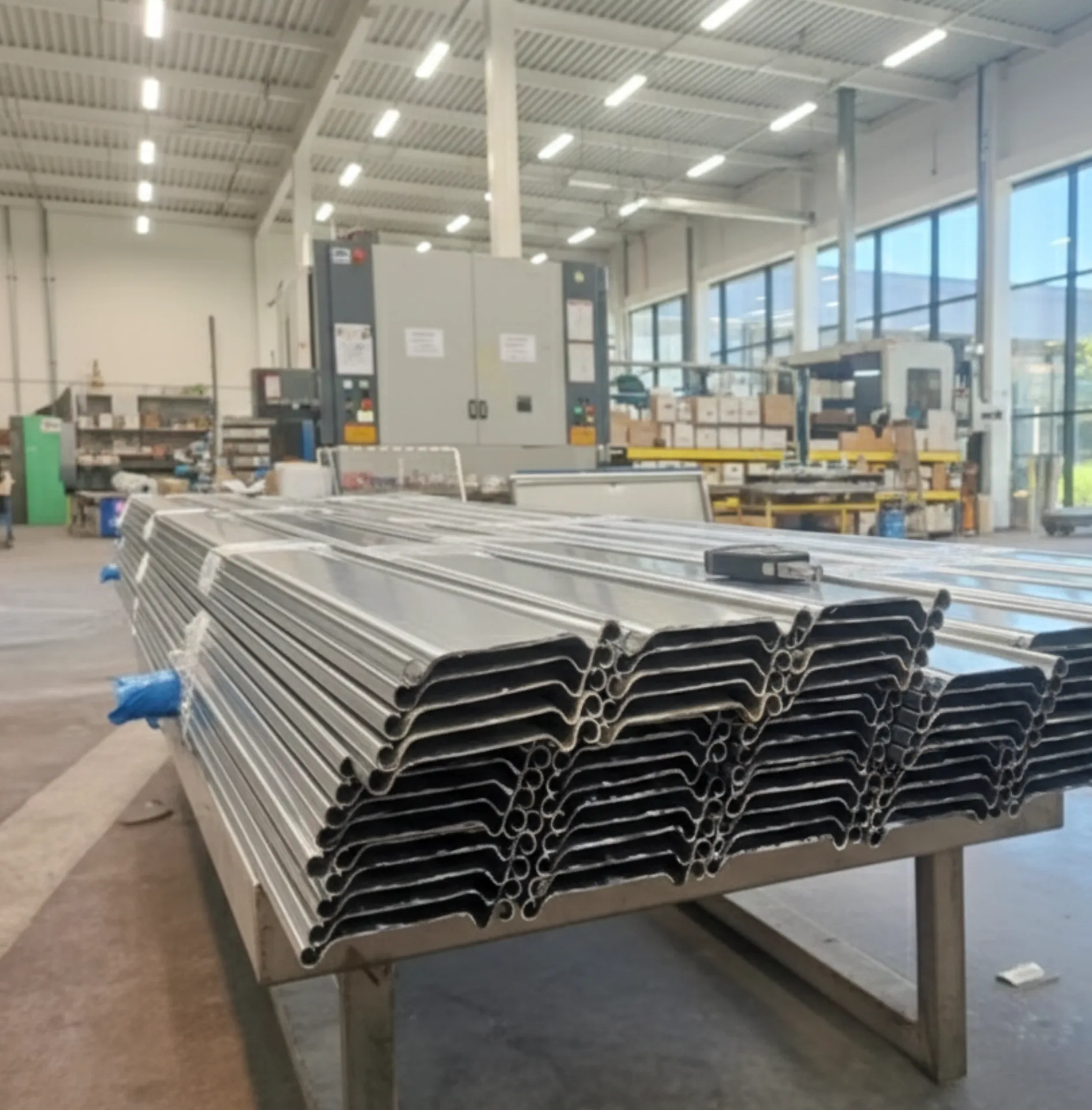 Fabrication Sur-Mesure rideau metallique Grossoeuvre